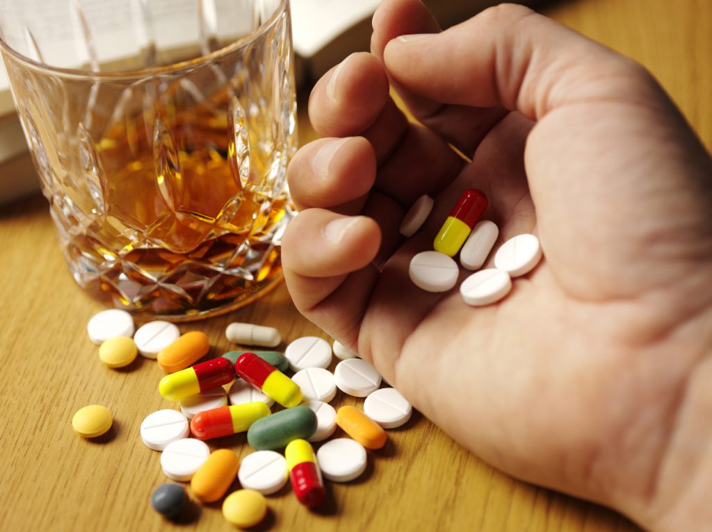 addiction-pills-image